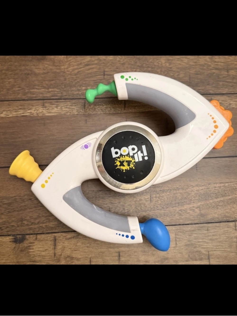 Bop It XT Extreme Handheld Electronic Hasbro 2010 Game White Tested